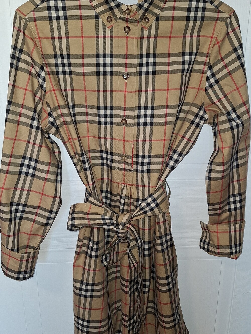 Burberry Beige, Black and Red Classic Check Button-Up Size: 8 US - Picture 6 of 7